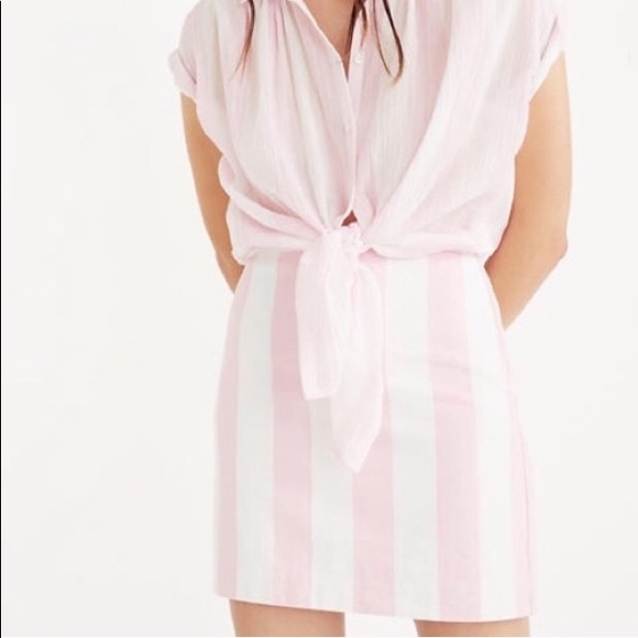 Madewell Dresses & Skirts - Madewell Garmine mini skirt